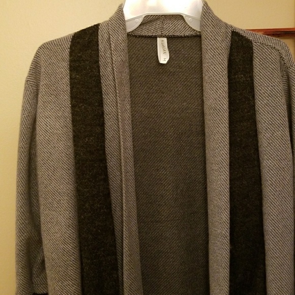 Sweater - Picture 2 of 2